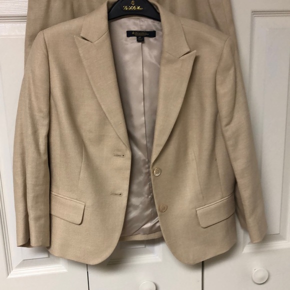 Jackets & Blazers - Classic light tan suit